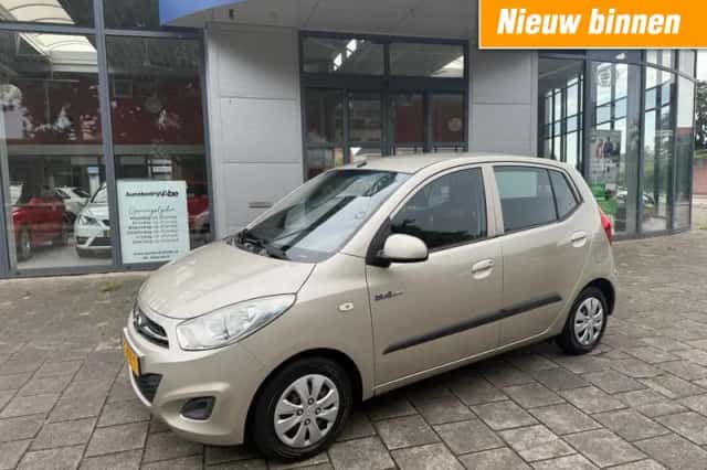 Hyundai i10 (2013) thumbnail 1