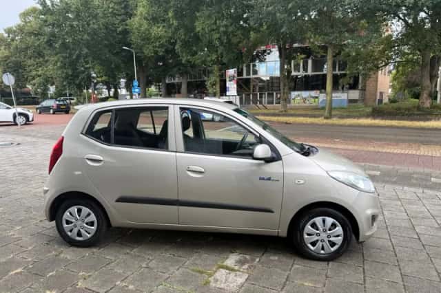 Hyundai i10 (2013) thumbnail 4