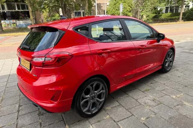 Ford Fiesta (2021) thumbnail 5