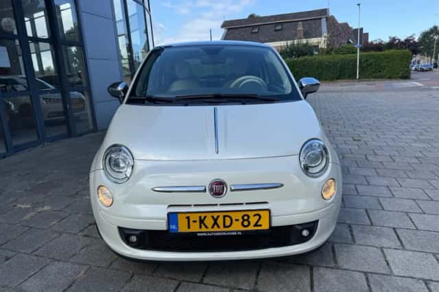 Fiat 500 (2013) thumbnail 2