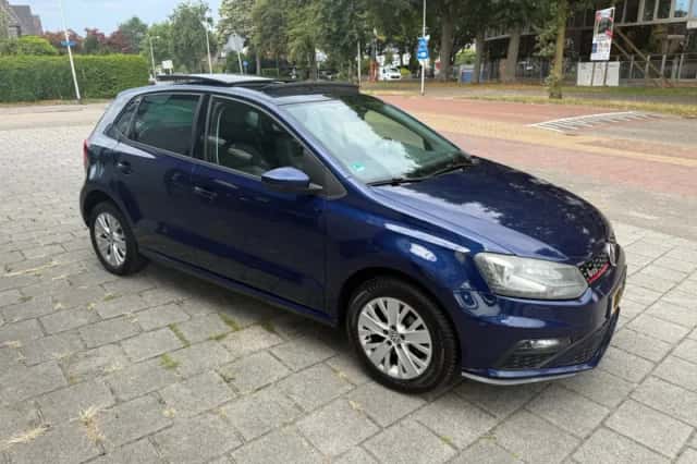 Volkswagen Polo (2013) thumbnail 3