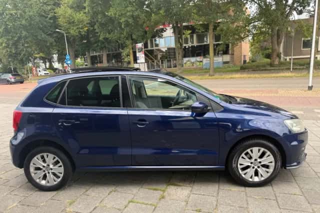 Volkswagen Polo (2013) thumbnail 4