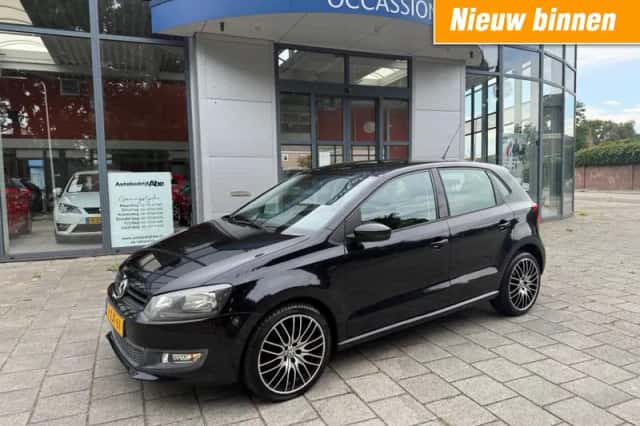 Volkswagen Polo (2012) thumbnail 1