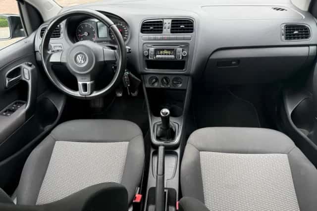 Volkswagen Polo (2012) thumbnail 6