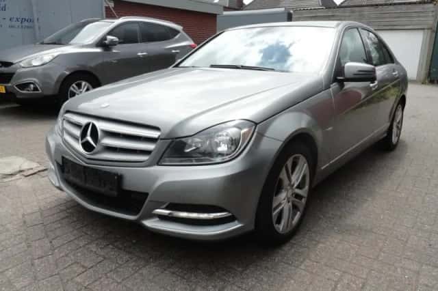 Mercedes-Benz C-Klasse (2011) thumbnail 2