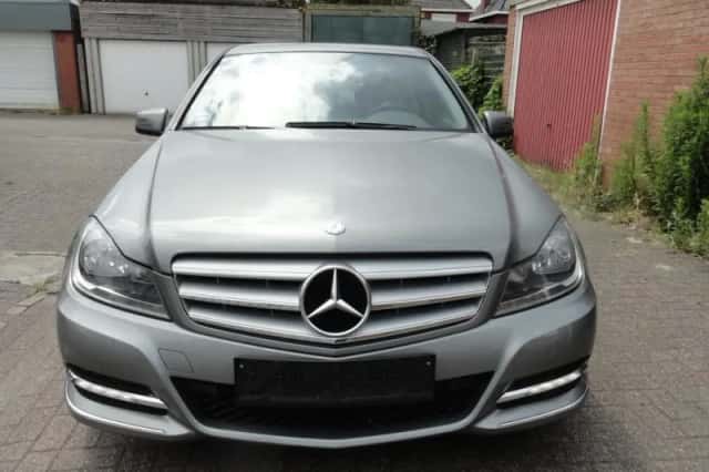 Mercedes-Benz C-Klasse (2011) thumbnail 4