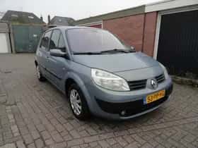 Renault Scénic (2004) thumbnail 3