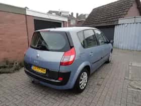 Renault Scénic (2004) thumbnail 5