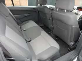 Opel Zafira (2009) thumbnail 11