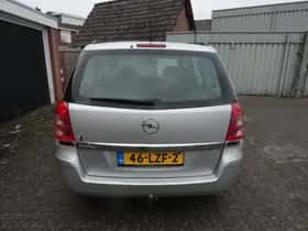Opel Zafira (2009) thumbnail 7