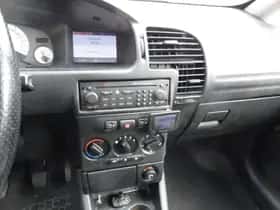 Opel Zafira (2002) thumbnail 13