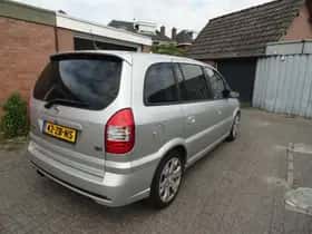 Opel Zafira (2002) thumbnail 5