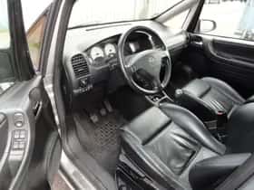 Opel Zafira (2002) thumbnail 9