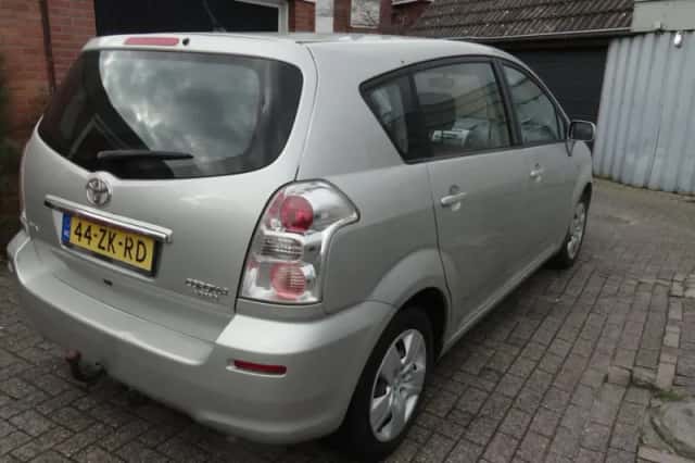Toyota Verso (2008) thumbnail 5