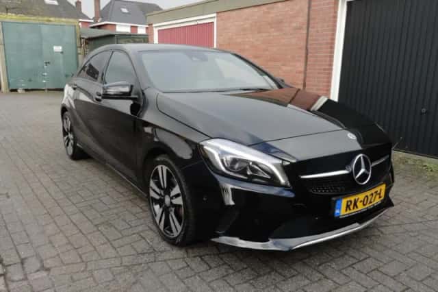 Mercedes-Benz A-Klasse (2016) thumbnail 3