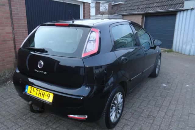 Fiat Punto (2012) thumbnail 5