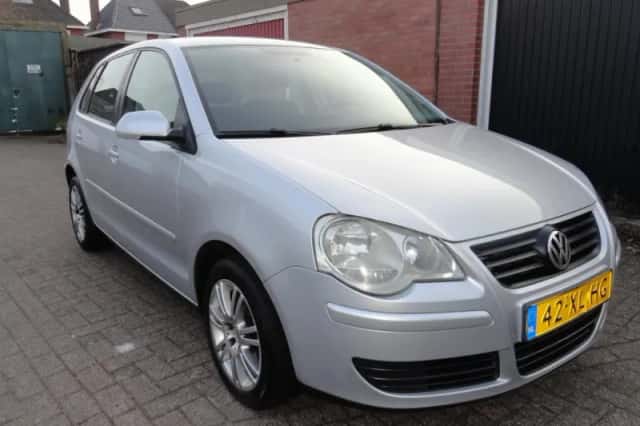 Volkswagen Polo (2007) thumbnail 3