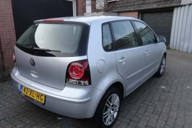 Volkswagen Polo (2007) thumbnail 5