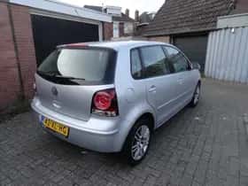 Volkswagen Polo (2007) thumbnail 5
