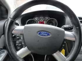 Ford Focus (2009) thumbnail 15