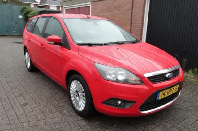 Ford Focus (2009) thumbnail 3