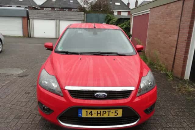 Ford Focus (2009) thumbnail 4