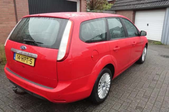 Ford Focus (2009) thumbnail 5