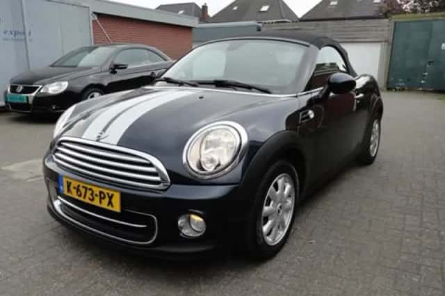 MINI Roadster (2012) thumbnail 1