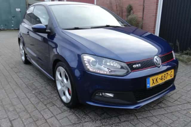 Volkswagen Polo (2012) thumbnail 3
