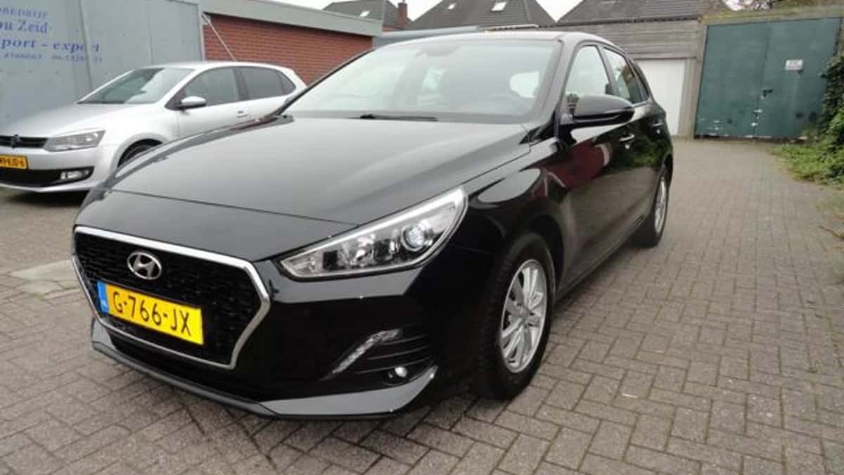 Hyundai i30 (2019) — foto 1