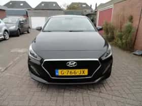Hyundai i30 (2019) thumbnail 4