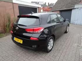 Hyundai i30 (2019) thumbnail 5