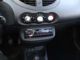 Renault Twingo (2011) thumbnail 14