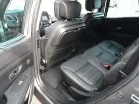 Renault Scénic (2017) thumbnail 9