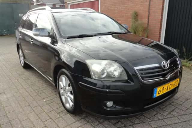 Toyota Avensis (2007) thumbnail 3