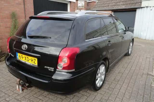 Toyota Avensis (2007) thumbnail 5