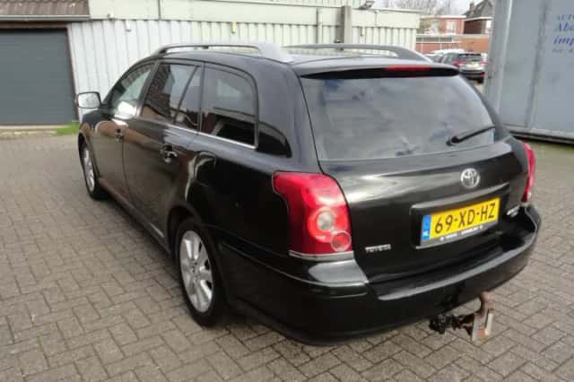 Toyota Avensis (2007) thumbnail 6