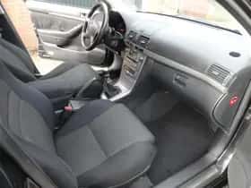 Toyota Avensis (2007) thumbnail 10