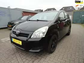 Toyota Verso (2007) thumbnail 2