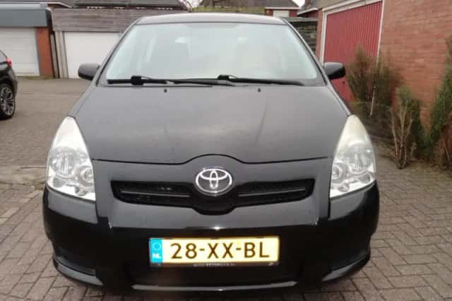 Toyota Verso (2007) thumbnail 4