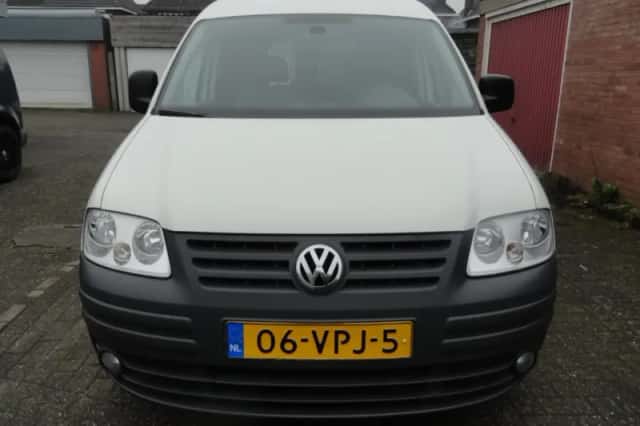Volkswagen Caddy (2008) thumbnail 4
