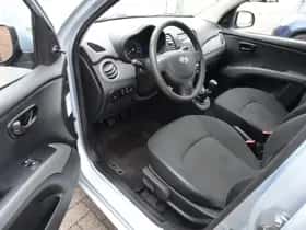 Hyundai i10 (2012) thumbnail 8