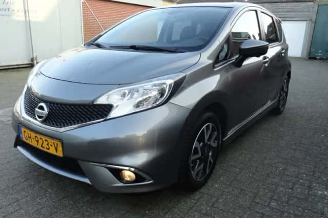 Nissan Note (2015) thumbnail 2
