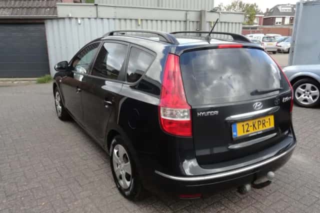 Hyundai i30 (2010) thumbnail 6