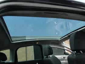 Peugeot 3008 (2012) thumbnail 12