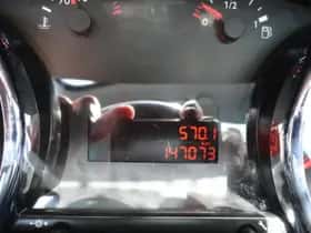 Peugeot 3008 (2012) thumbnail 16