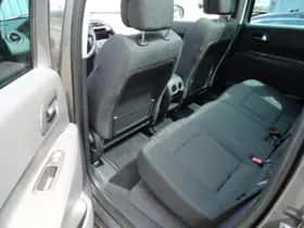 Peugeot 3008 (2012) thumbnail 9