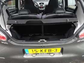 Toyota Aygo (2009) thumbnail 12