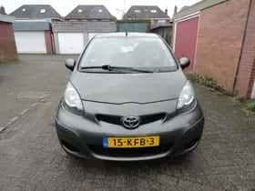 Toyota Aygo (2009) thumbnail 4