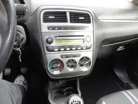 Fiat Grande Punto (2008) thumbnail 17